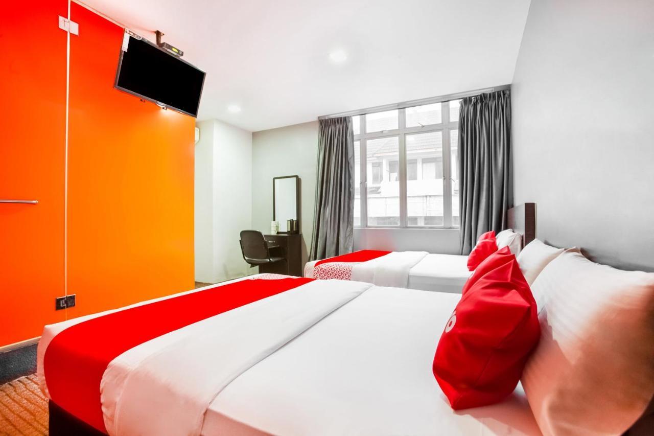 Oyo 89652 P Line Hotel Johor Bahru Exterior photo